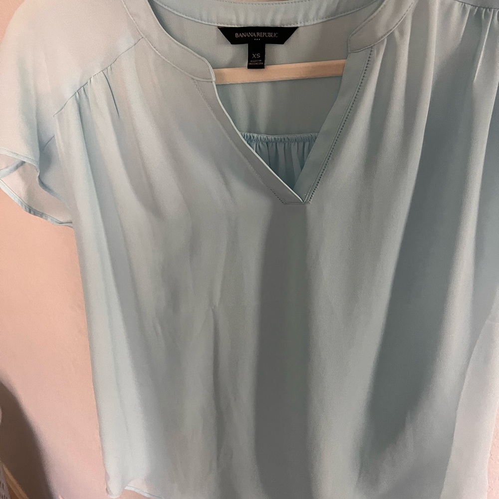 PAle blue blouse - Picture 2 of 5